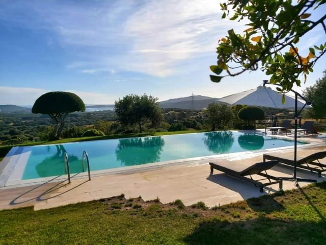 Villa Alba Esclusiva Villa Con Piscina A Sfioro E Vista Mozzafiato Sul Mare Cugnana Zewnętrze zdjęcie
