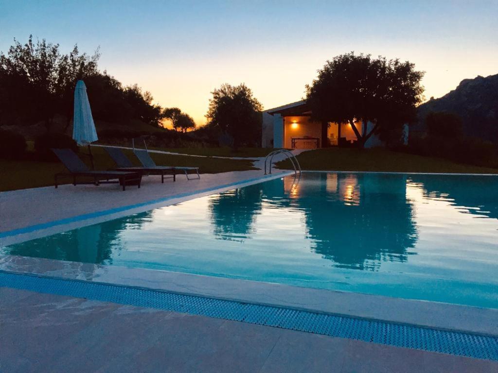 Villa Alba Esclusiva Villa Con Piscina A Sfioro E Vista Mozzafiato Sul Mare Cugnana Zewnętrze zdjęcie